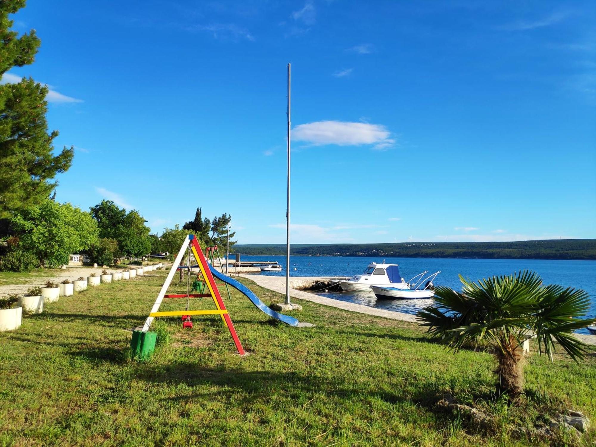 Villa Punta Blava - Beach Front, Ideal For Family Vacation With Kids, Large Terraces With Sea View, Internet, Netflix, No Pets Allowed Obrovac Esterno foto