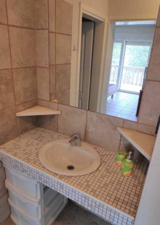 Villa Punta Blava - Beach Front, Ideal For Family Vacation With Kids, Large Terraces With Sea View, Internet, Netflix, No Pets Allowed Obrovac Esterno foto